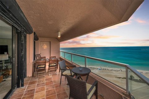 Condominio en venta en Clearwater, Florida, 3 dormitorios, 197.42 m2 № 2117586 - foto 6