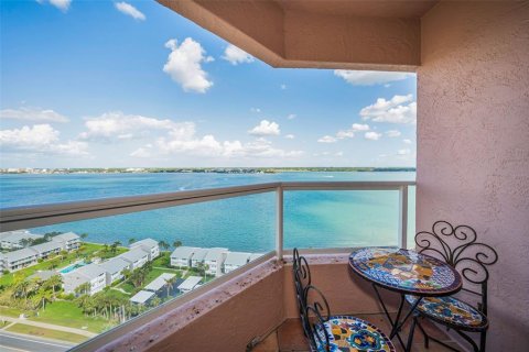 Condominio en venta en Clearwater, Florida, 3 dormitorios, 197.42 m2 № 2117586 - foto 23