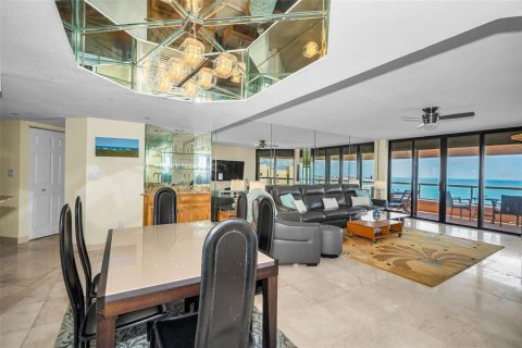 Condominio en venta en Clearwater, Florida, 3 dormitorios, 197.42 m2 № 2117586 - foto 16