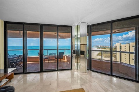 Condominio en venta en Clearwater, Florida, 3 dormitorios, 197.42 m2 № 2117586 - foto 3