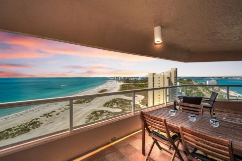 Condominio en venta en Clearwater, Florida, 3 dormitorios, 197.42 m2 № 2117586 - foto 5