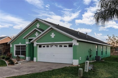 House in Davenport, Florida 4 bedrooms, 176.05 sq.m. № 1778983 - photo 15
