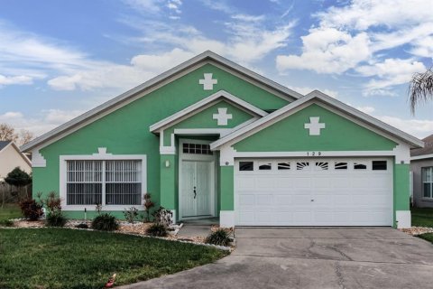 House in Davenport, Florida 4 bedrooms, 176.05 sq.m. № 1778983 - photo 1