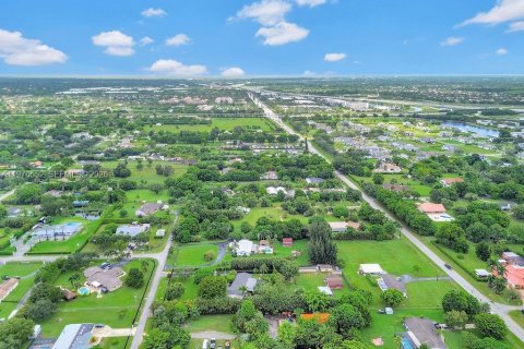 Land in Southwest Ranches, Florida № 2031298 - photo 5