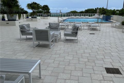 Condominio en venta en Miami Beach, Florida, 1 dormitorio, 76.64 m2 № 2080379 - foto 15