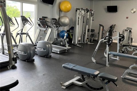 Condominio en venta en Miami Beach, Florida, 1 dormitorio, 76.64 m2 № 2080379 - foto 12