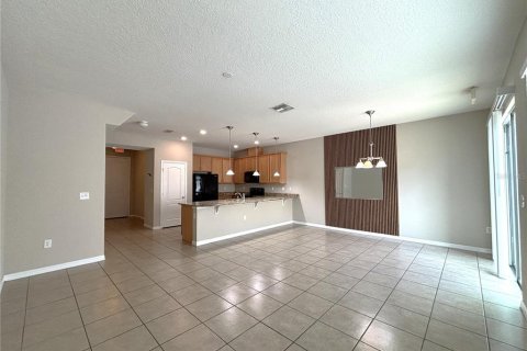 Townhouse in Kissimmee, Florida 4 bedrooms, 153.2 sq.m. № 2219404 - photo 5