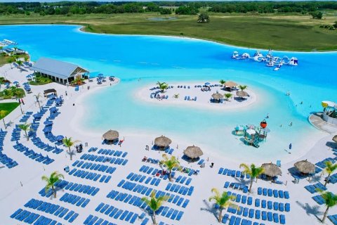 Villa ou maison à vendre à San Antonio, Floride: 5 chambres, 282.52 m2 № 2216322 - photo 2