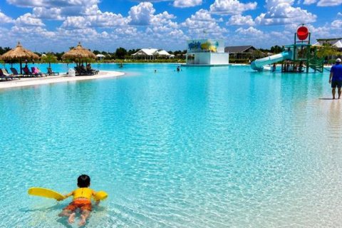 Villa ou maison à vendre à San Antonio, Floride: 5 chambres, 282.52 m2 № 2216322 - photo 3