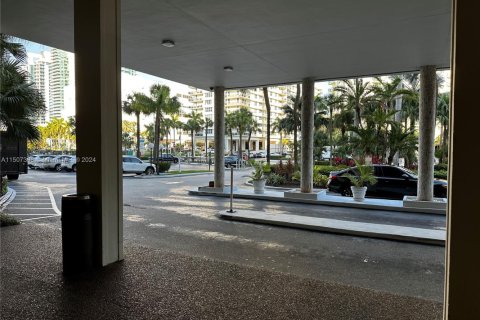 Copropriété à vendre à Hollywood, Floride: 2 chambres, 117.99 m2 № 1694064 - photo 8