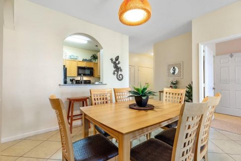 Condominio en venta en Kissimmee, Florida, 3 dormitorios, 130.25 m2 № 1717552 - foto 11