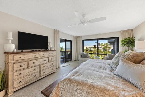 Condo in Longboat Key, Florida, 2 bedrooms  № 1157756 - photo 24