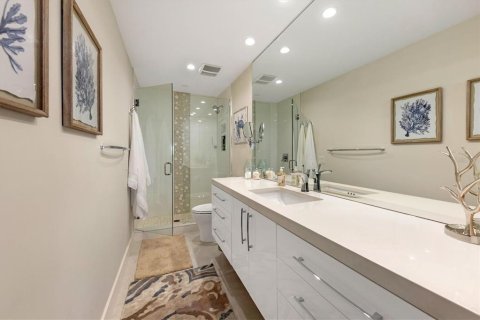 Condo in Longboat Key, Florida, 2 bedrooms  № 1157756 - photo 27