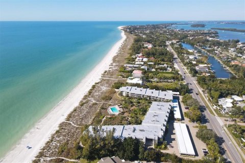 Condo in Longboat Key, Florida, 2 bedrooms  № 1157756 - photo 2