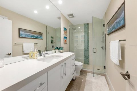 Condo in Longboat Key, Florida, 2 bedrooms  № 1157756 - photo 28
