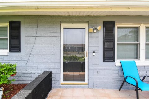 Casa en venta en New Port Richey, Florida, 2 dormitorios, 71.35 m2 № 1787869 - foto 6