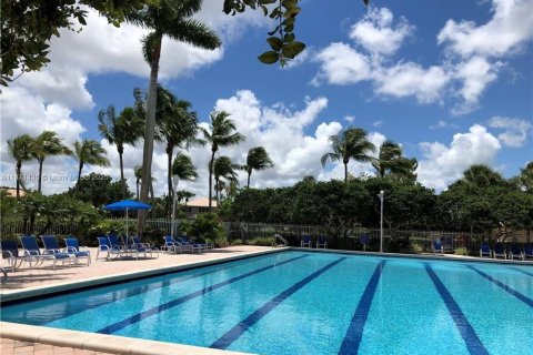 Casa en alquiler en Pembroke Pines, Florida, 4 dormitorios, 196.95 m2 № 1924265 - foto 20