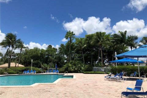 Casa en alquiler en Pembroke Pines, Florida, 4 dormitorios, 196.95 m2 № 1924265 - foto 22