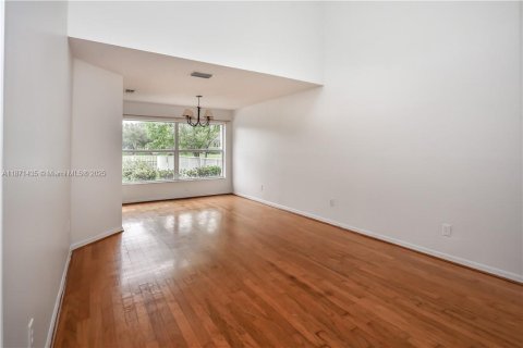 Casa en alquiler en Pembroke Pines, Florida, 4 dormitorios, 196.95 m2 № 1924265 - foto 8