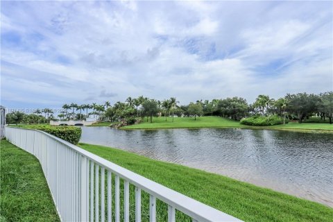Casa en alquiler en Pembroke Pines, Florida, 4 dormitorios, 196.95 m2 № 1924265 - foto 17