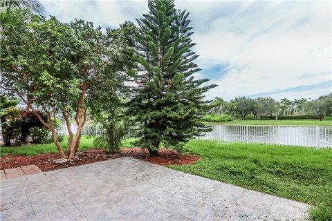 Casa en alquiler en Pembroke Pines, Florida, 4 dormitorios, 196.95 m2 № 1924265 - foto 18