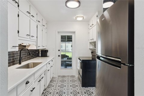 Casa en venta en Lakeland, Florida, 3 dormitorios, 106.09 m2 № 2347536 - foto 8