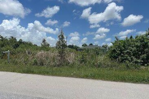 Commercial property in Port St. Lucie, Florida № 2084180 - photo 2