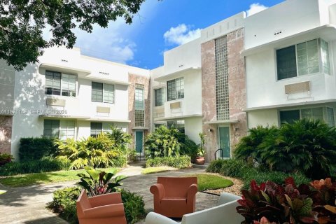 Estudio en Miami Beach, Florida № 2033815