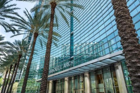 Condominio en venta en Miami, Florida, 3 dormitorios, 263.94 m2 № 1692265 - foto 17