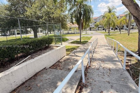 Copropriété à louer à Cutler Bay, Floride: 1 chambre, 70.61 m2 № 2171699 - photo 26
