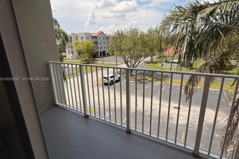 Copropriété à louer à Cutler Bay, Floride: 1 chambre, 70.61 m2 № 2171699 - photo 16