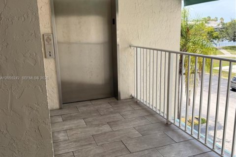 Copropriété à louer à Cutler Bay, Floride: 1 chambre, 70.61 m2 № 2171699 - photo 21