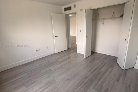 Copropriété à louer à Cutler Bay, Floride: 1 chambre, 70.61 m2 № 2171699 - photo 12