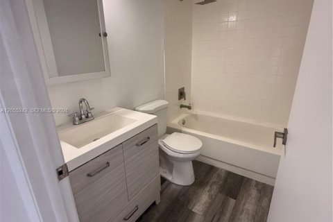 Copropriété à louer à Cutler Bay, Floride: 1 chambre, 70.61 m2 № 2171699 - photo 10