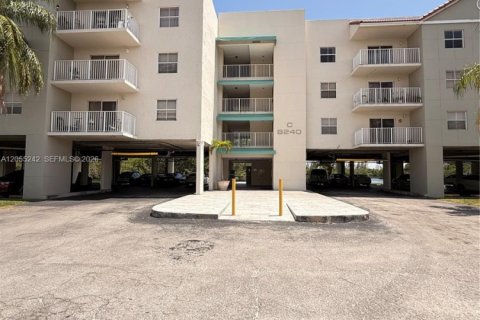 Copropriété à louer à Cutler Bay, Floride: 1 chambre, 70.61 m2 № 2171699 - photo 23