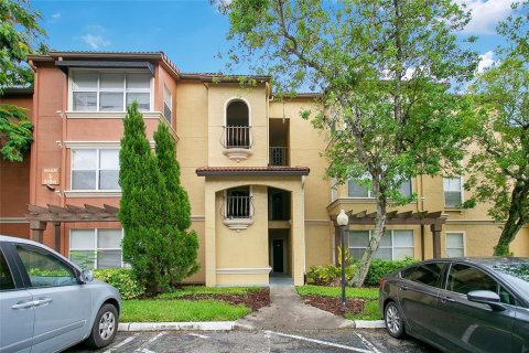 Copropriété à louer à Orlando, Floride: 3 chambres, 114.92 m2 № 1880801 - photo 1