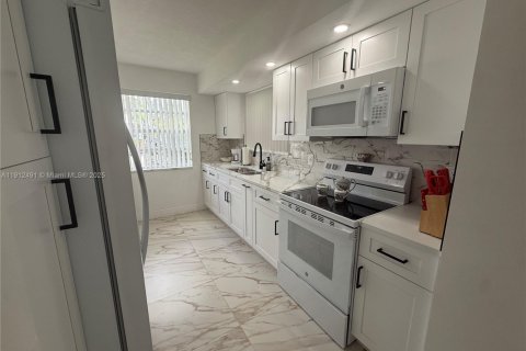 Condominio en venta en Homestead, Florida, 2 dormitorios, 99.41 m2 № 2088630 - foto 13