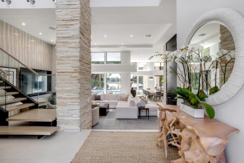 House in Delray Beach, Florida 5 bedrooms, 468.6 sq.m. № 2253276 - photo 5