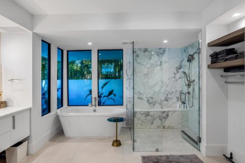 House in Delray Beach, Florida 5 bedrooms, 468.6 sq.m. № 2253276 - photo 25