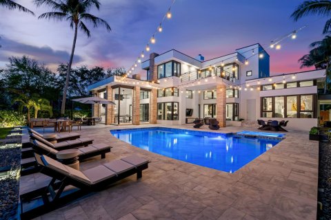 House in Delray Beach, Florida 5 bedrooms, 468.6 sq.m. № 2253276 - photo 4