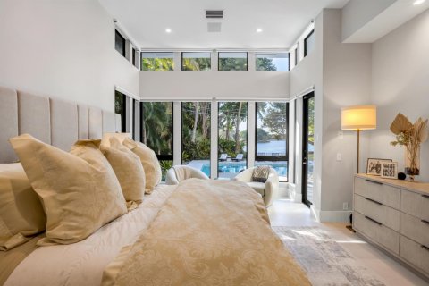 House in Delray Beach, Florida 5 bedrooms, 468.6 sq.m. № 2253276 - photo 24