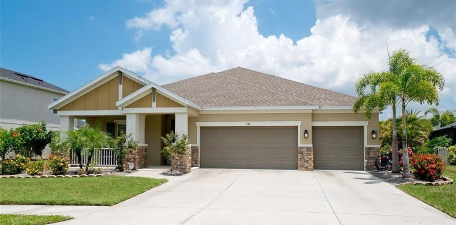 House in Sarasota, Florida 4 bedrooms, 272.2 sq.m. № 2157569