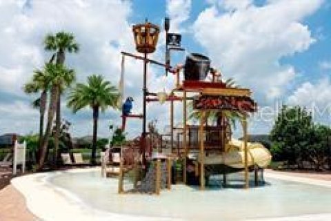 House in Sarasota, Florida 4 bedrooms, 272.2 sq.m. № 2157569 - photo 16