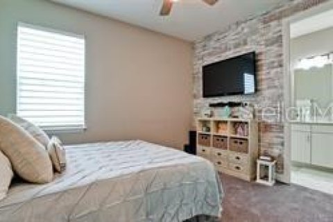 House in Sarasota, Florida 4 bedrooms, 272.2 sq.m. № 2157569 - photo 9