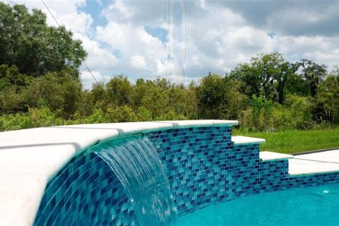 House in Sarasota, Florida 4 bedrooms, 272.2 sq.m. № 2157569 - photo 11