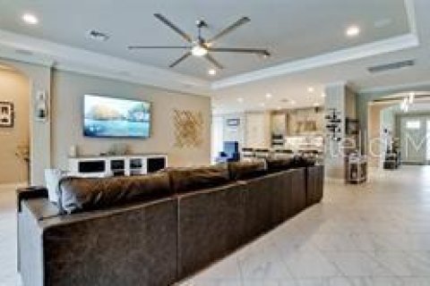 House in Sarasota, Florida 4 bedrooms, 272.2 sq.m. № 2157569 - photo 6