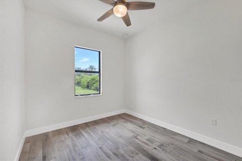 Villa ou maison à vendre à Rotonda, Floride: 3 chambres, 160.16 m2 № 2399370 - photo 22