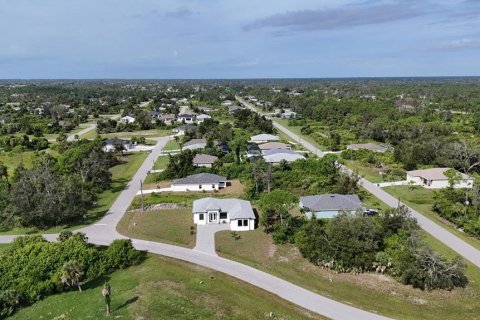 Villa ou maison à vendre à Rotonda, Floride: 3 chambres, 160.16 m2 № 2399370 - photo 2
