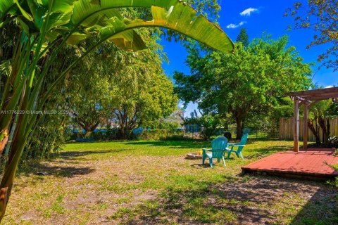 House in Orlando, Florida 2 bedrooms, 93.18 sq.m. № 1641141 - photo 23