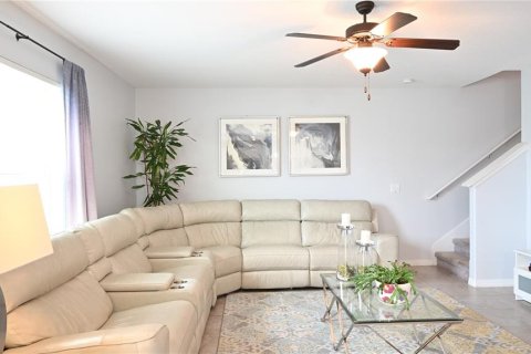 Villa ou maison à louer à Wimauma, Floride: 4 chambres, 244.7 m2 № 2148731 - photo 13